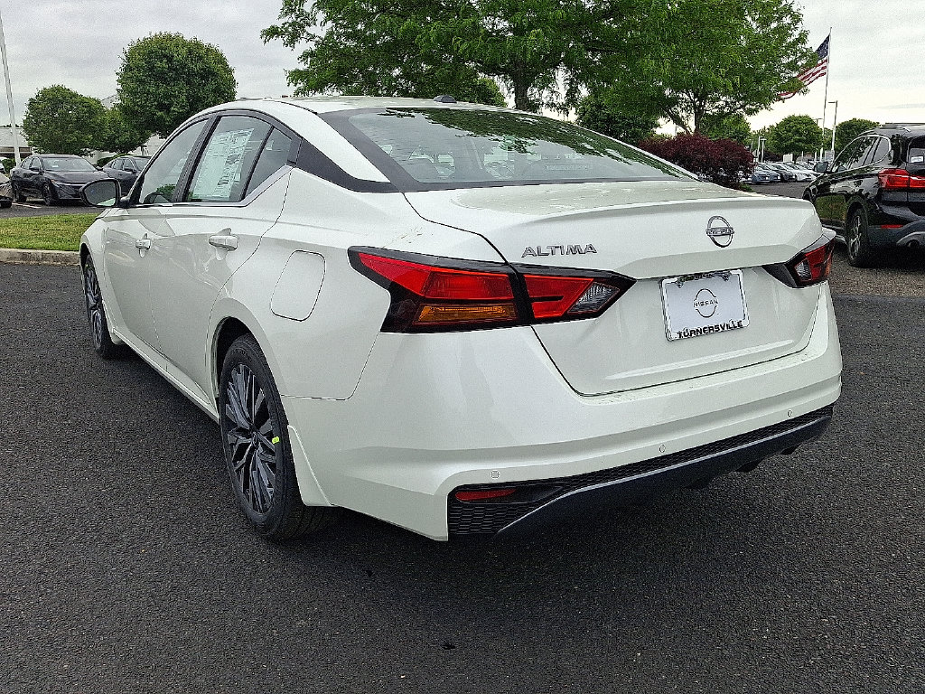 New 2026 Nissan Altima SV Sedan