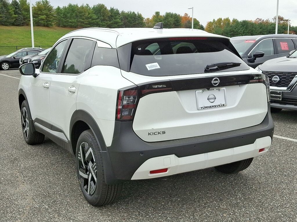 New 2026 Nissan Kicks SV SUV