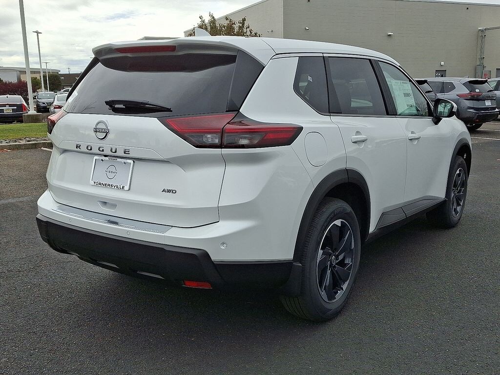 New 2026 Nissan Rogue SV SUV