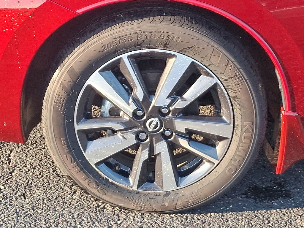 2025 Nissan Versa Sedan SV - Photo 8