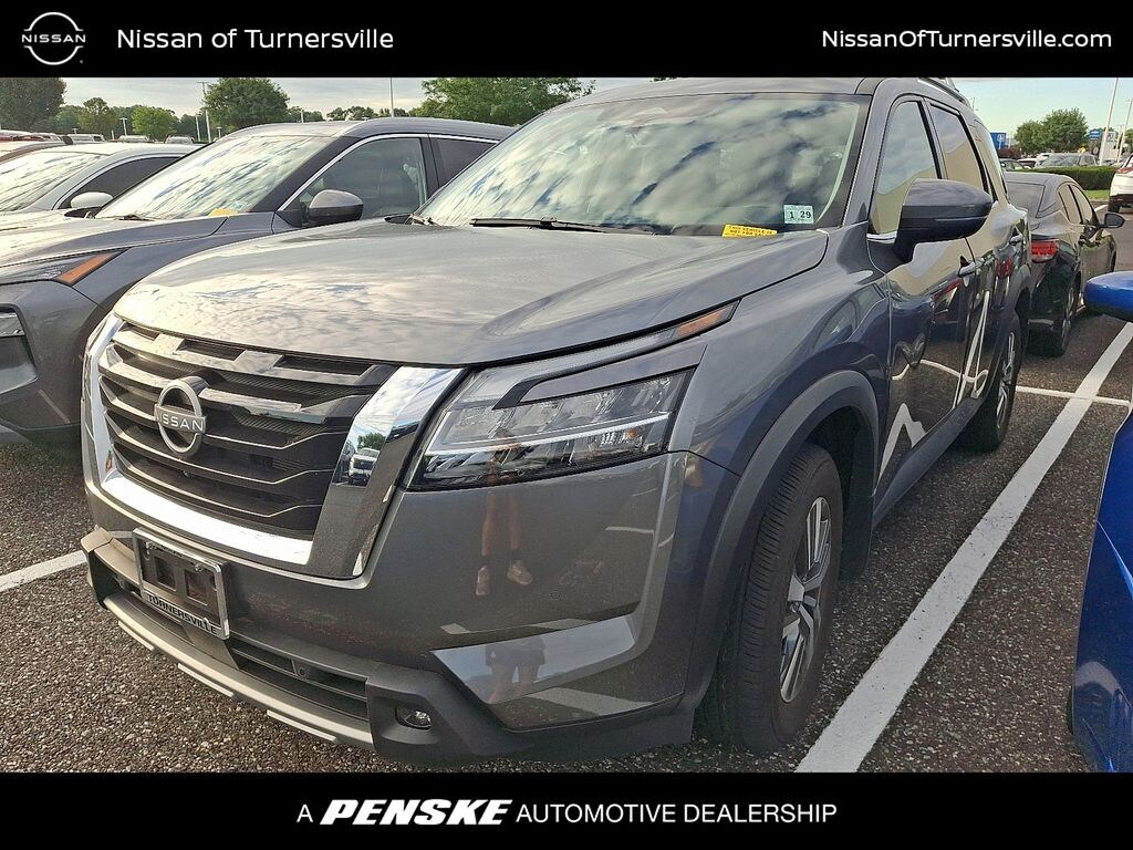 Certified 2024 Nissan Pathfinder SL SUV