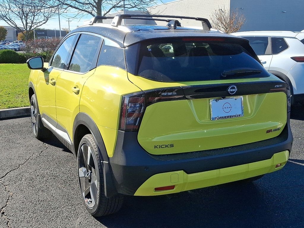 New 2026 Nissan Kicks SR SUV