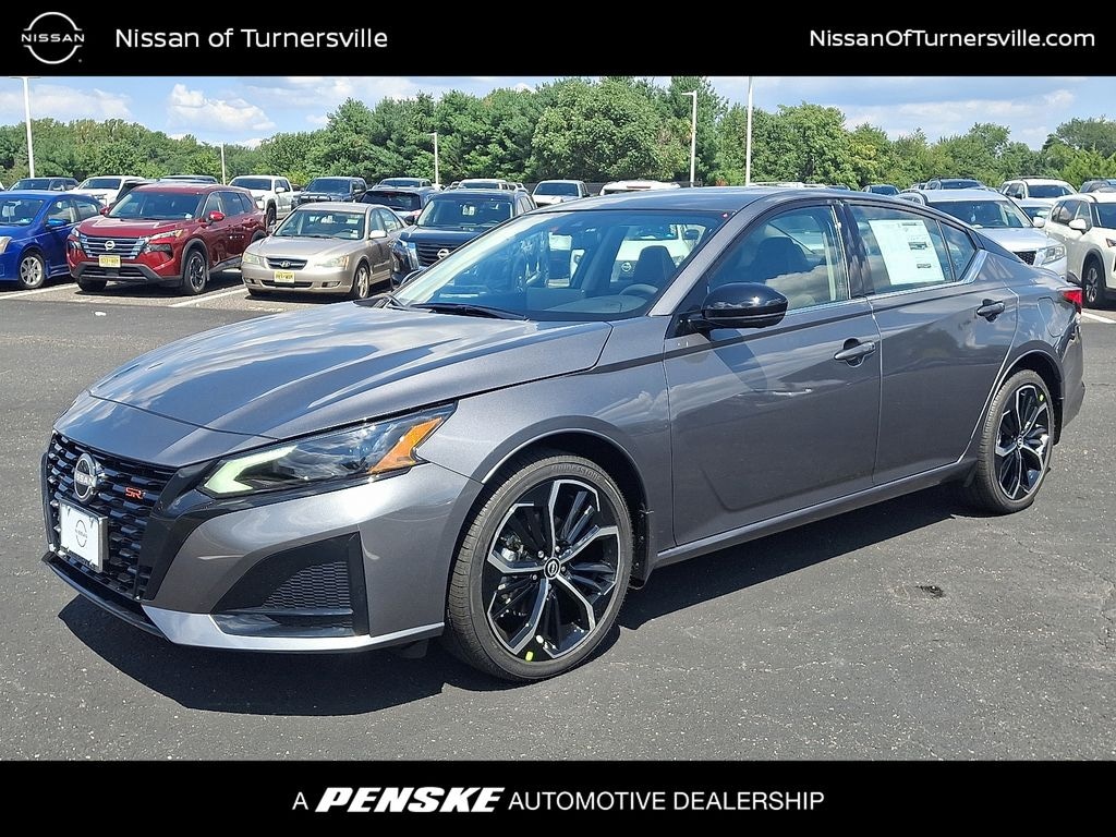 New 2026 Nissan Altima SR Sedan