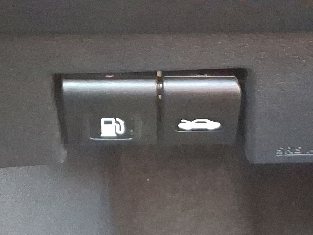 2025 Nissan Versa Sedan SV - Photo 24