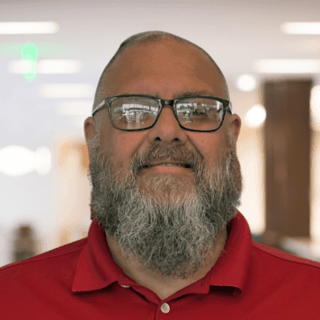 Staff member Edward Everitt from ID_953cca
