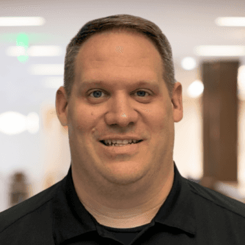 Staff member Erik Lenz from ID_953cca