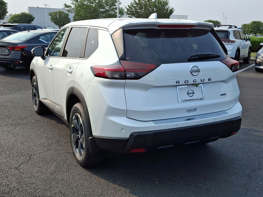 New 2026 Nissan Rogue SV SUV