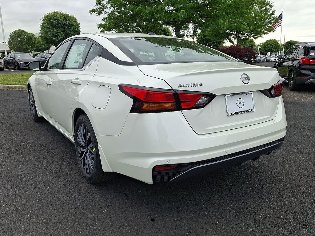 New 2026 Nissan Altima SV Sedan