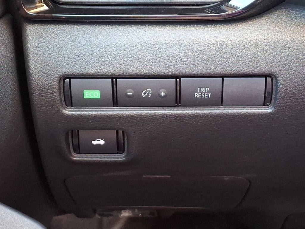 2025 Nissan Sentra SV - Photo 23