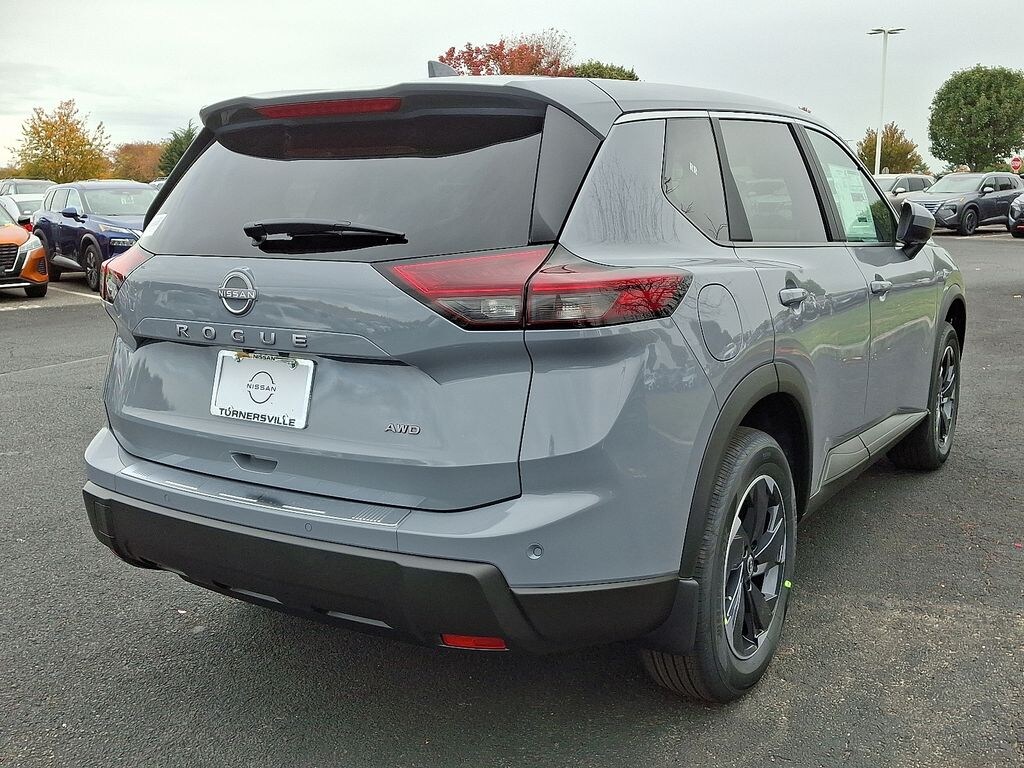 New 2026 Nissan Rogue SV SUV