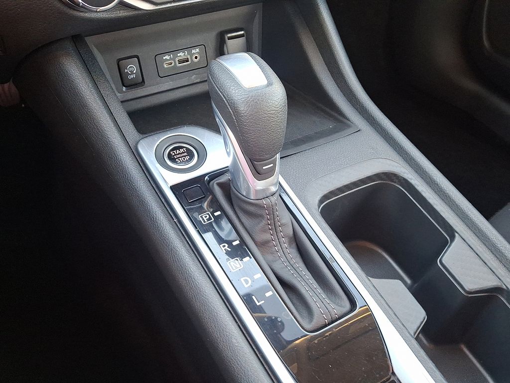 2025 Nissan Sentra SV - Photo 15