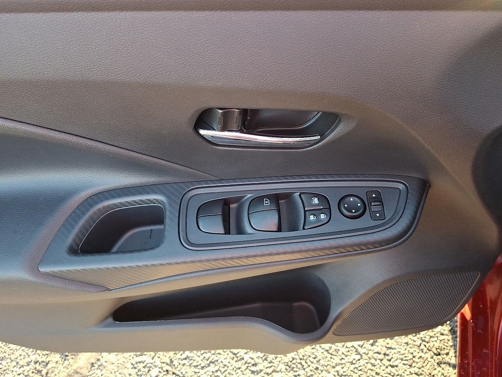 2025 Nissan Versa Sedan SV - Photo 13