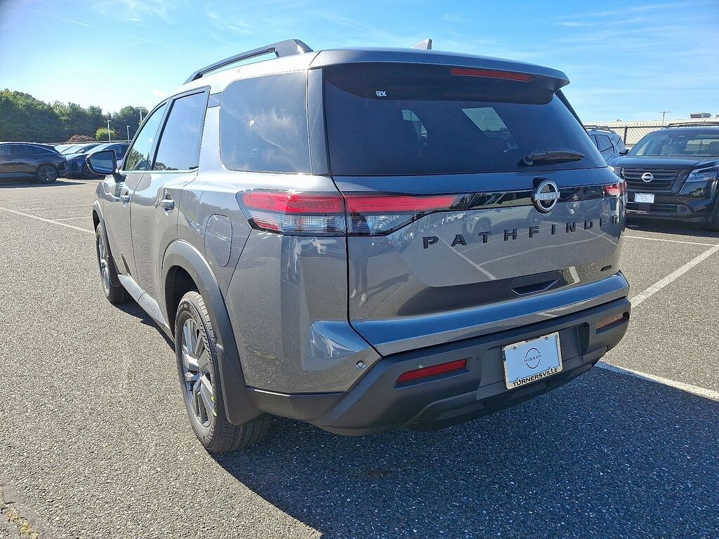 New 2025 Nissan Pathfinder SV SUV