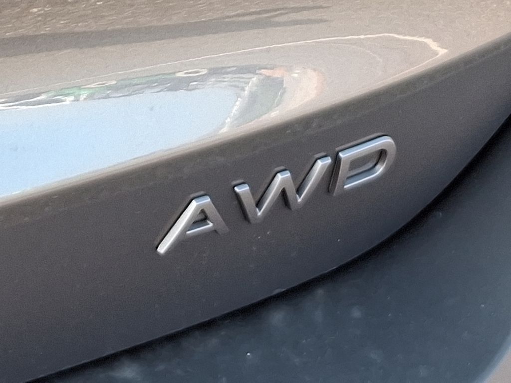 2025 Nissan Kicks SV AWD - Photo 12