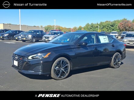 2025 Nissan Altima SR Sedan