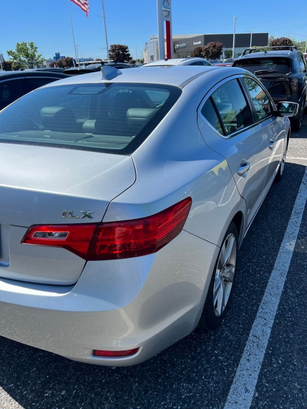 Used 2014 Acura ILX 2.0L w/Technology Package (A5) Sedan