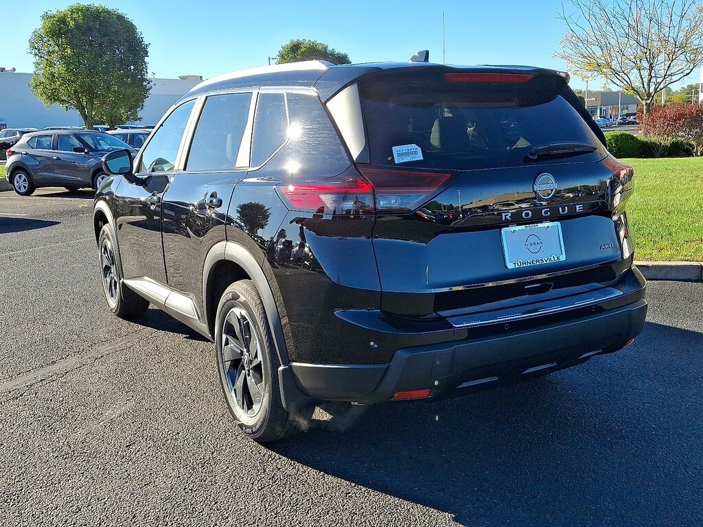 New 2026 Nissan Rogue SV SUV