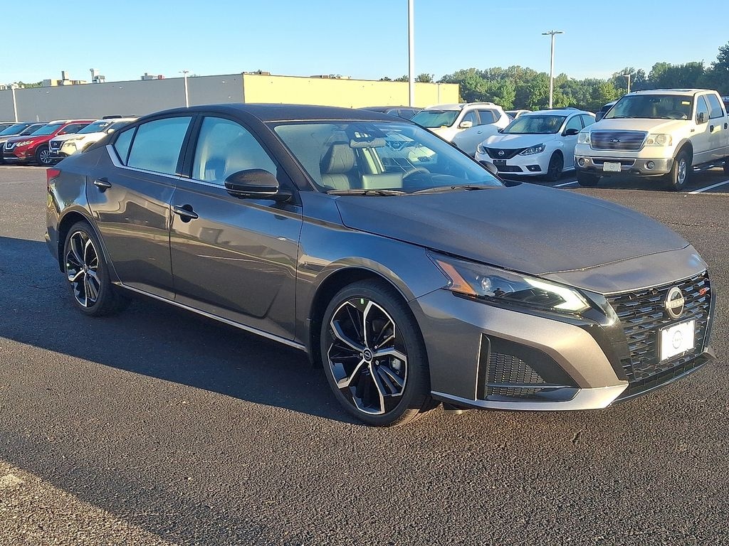 New 2026 Nissan Altima SR Sedan