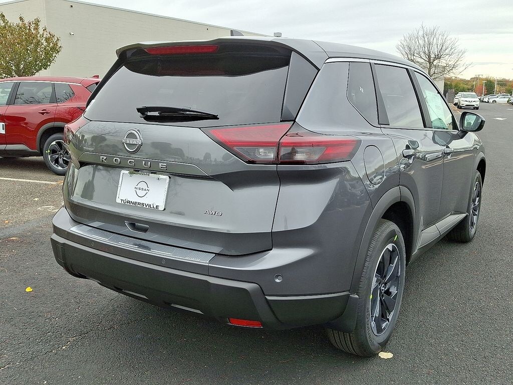 New 2026 Nissan Rogue SV SUV