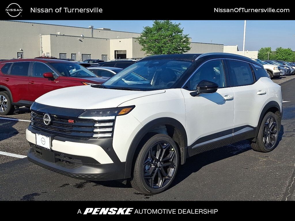 New 2026 Nissan Kicks SR SUV