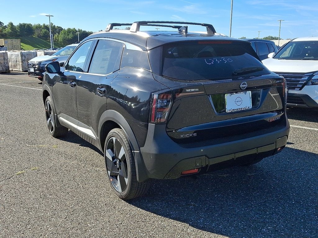 New 2026 Nissan Kicks SR SUV