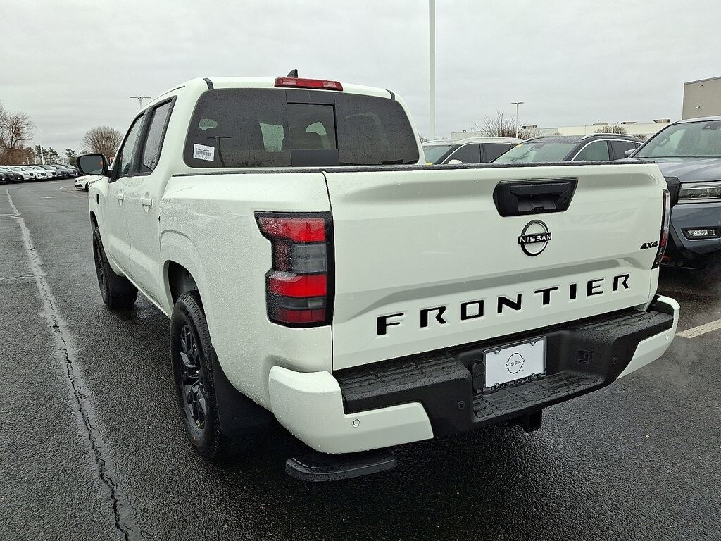 New 2026 Nissan Frontier SV Truck Crew Cab