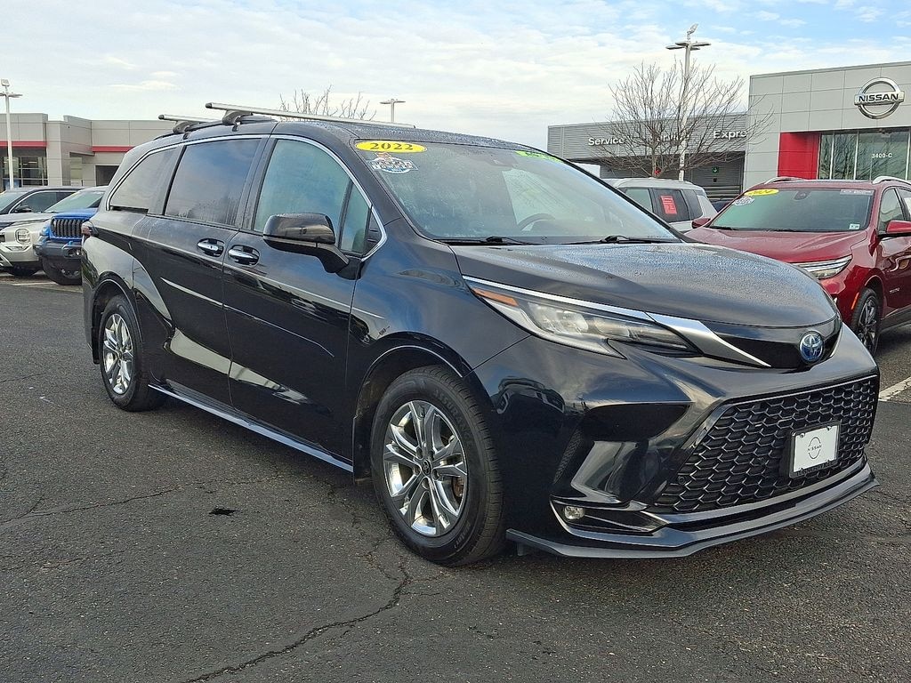 Used 2022 Toyota Sienna XSE 7 Passenger Van Passenger Van