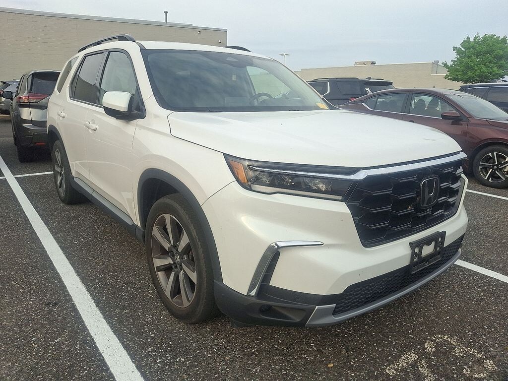 Used 2023 Honda Pilot Elite SUV