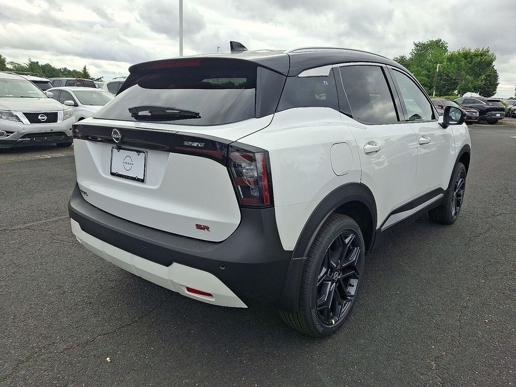 New 2026 Nissan Kicks SR SUV