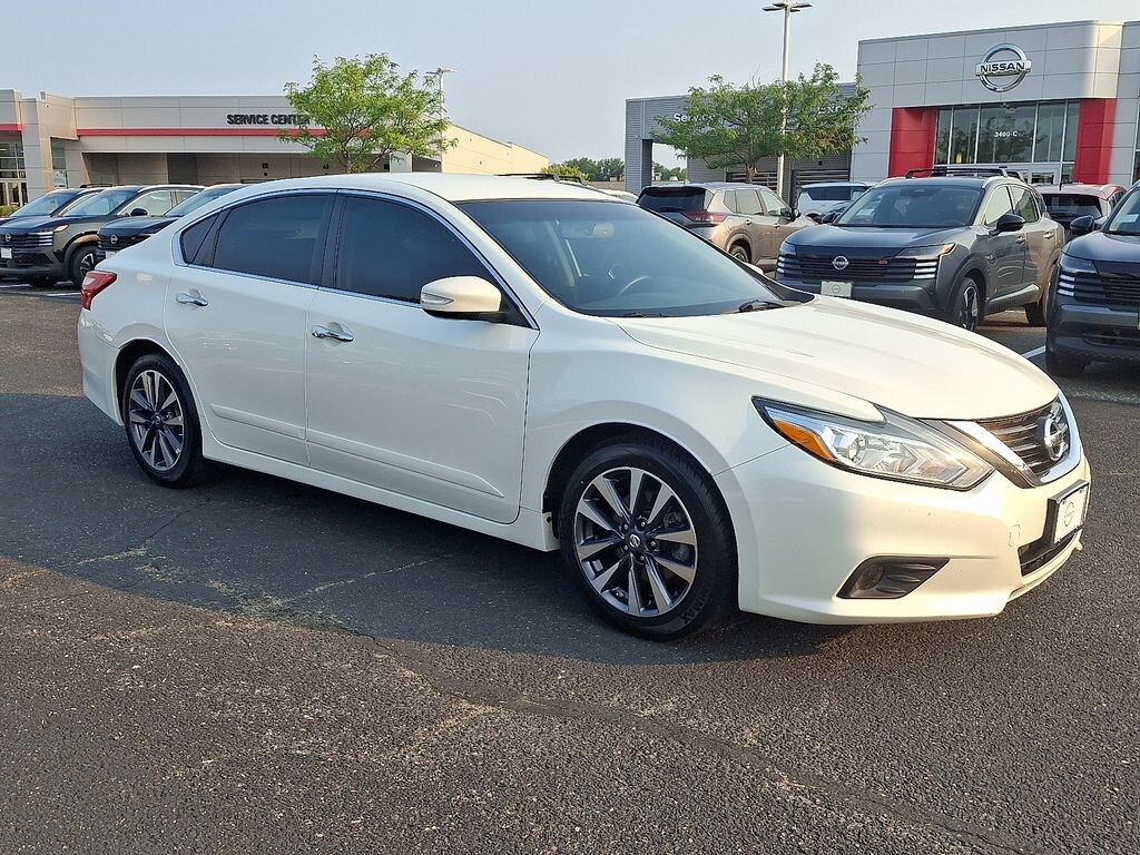 Used 2017 Nissan Altima 2.5 SL Sedan