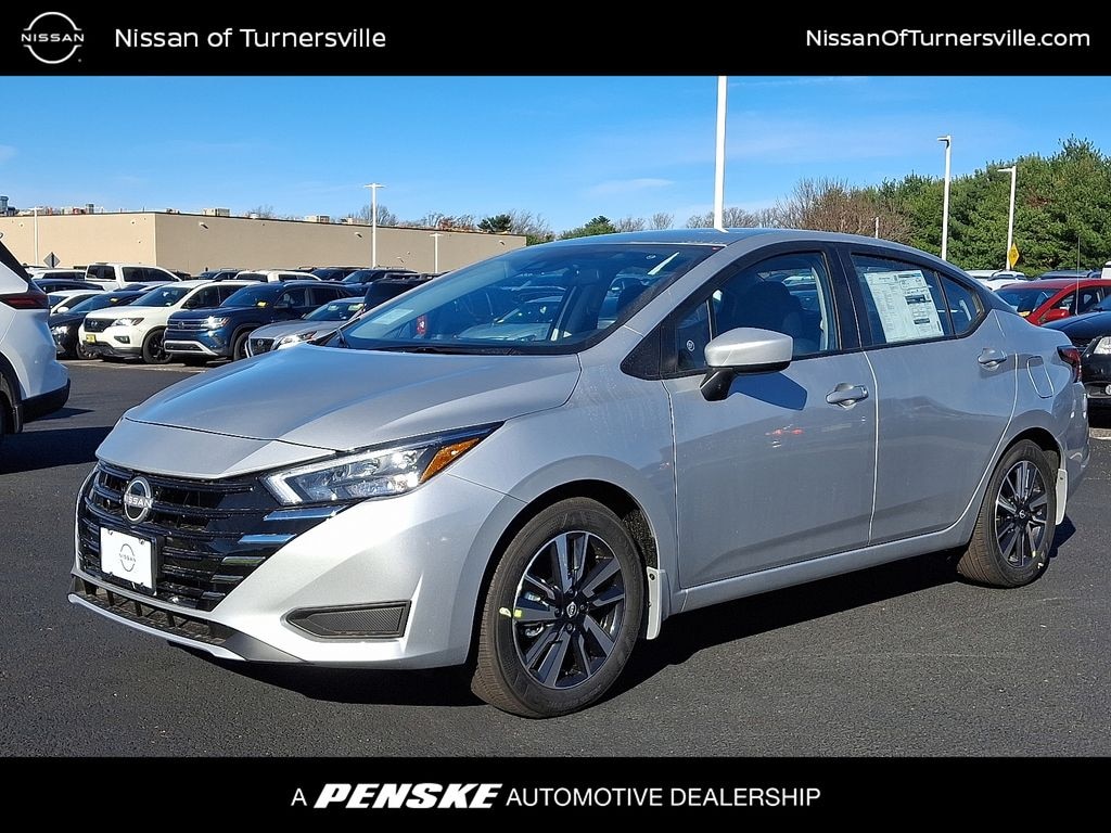 New 2025 Nissan Versa 1.6 SV Sedan
