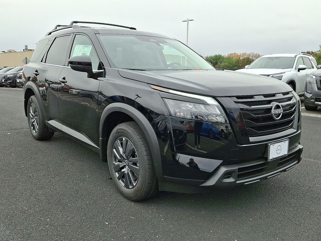 New 2025 Nissan Pathfinder SV SUV