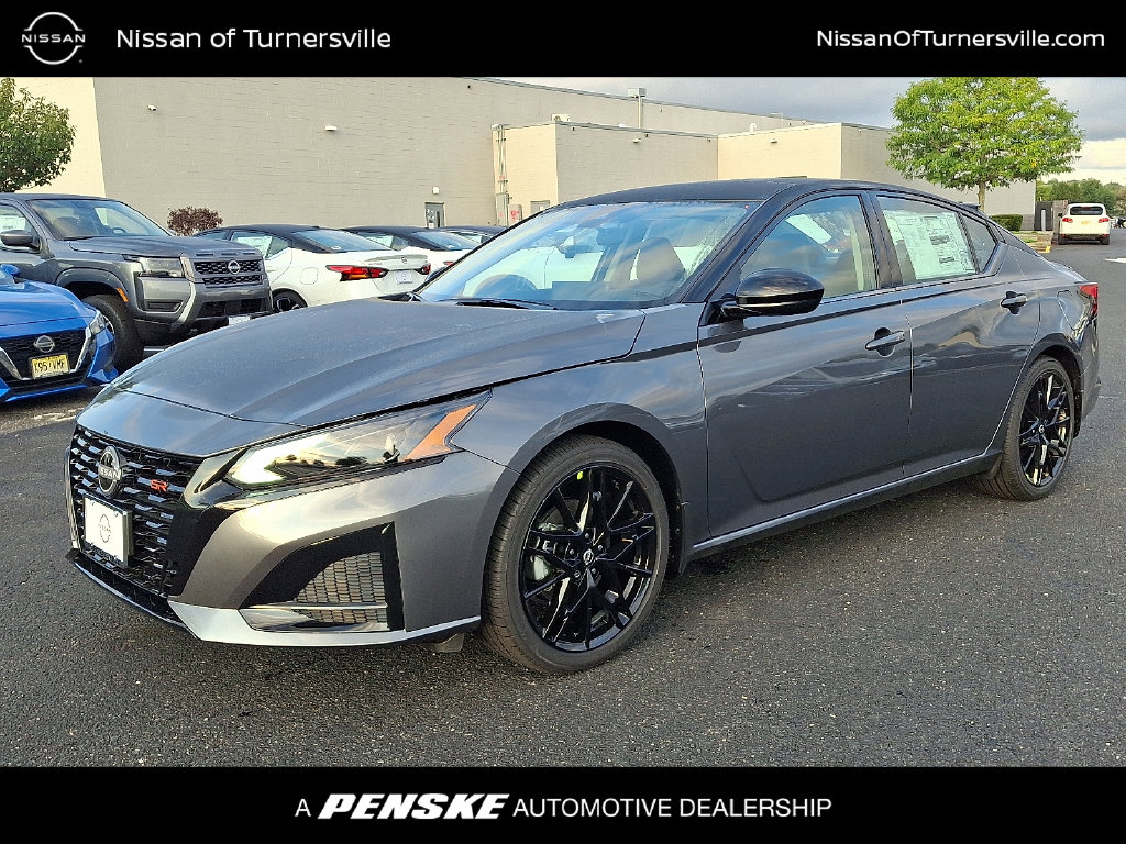 New 2026 Nissan Altima SR Sedan