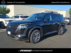 2026 Nissan Pathfinder SL SUV