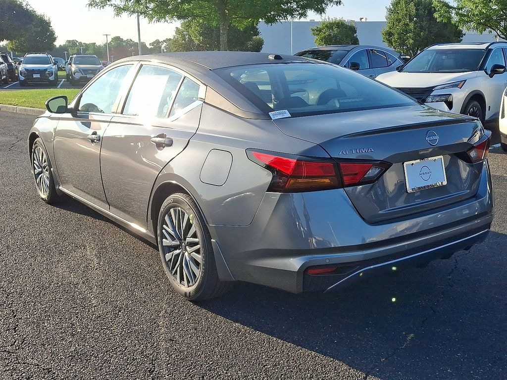 New 2026 Nissan Altima SV Sedan