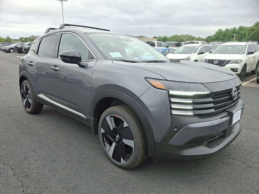 New 2026 Nissan Kicks SR SUV