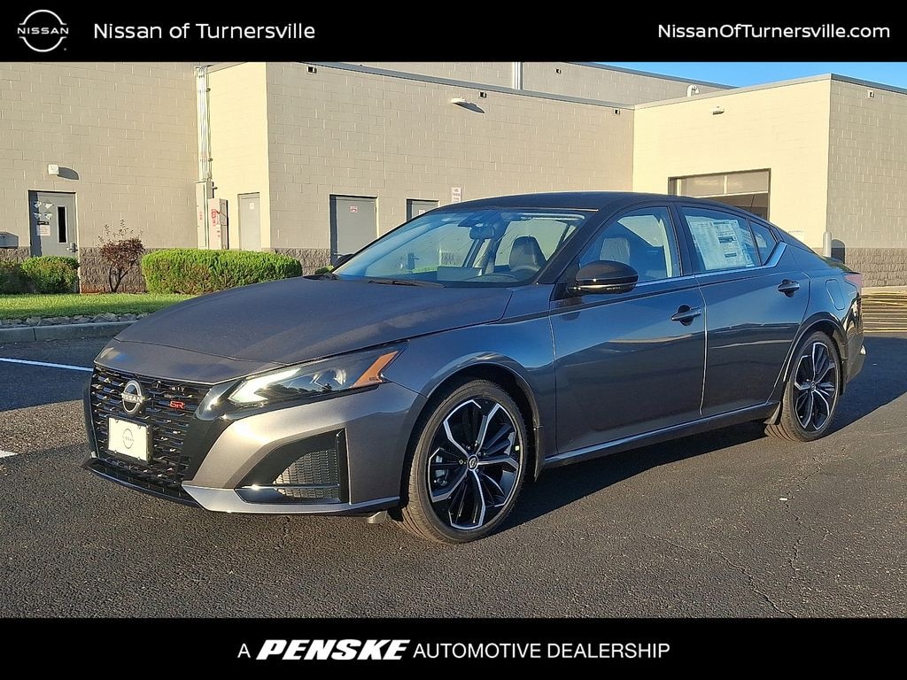 New 2026 Nissan Altima SR Sedan