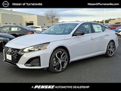 2025 Nissan Altima SR Sedan