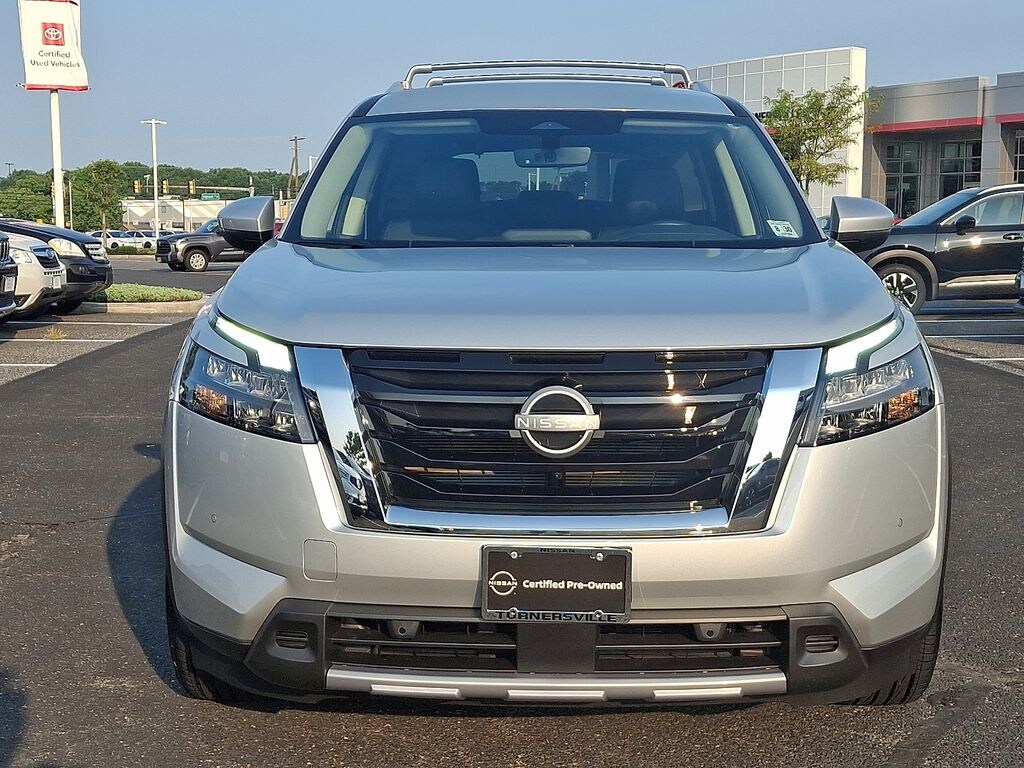 Certified 2025 Nissan Pathfinder SL SUV