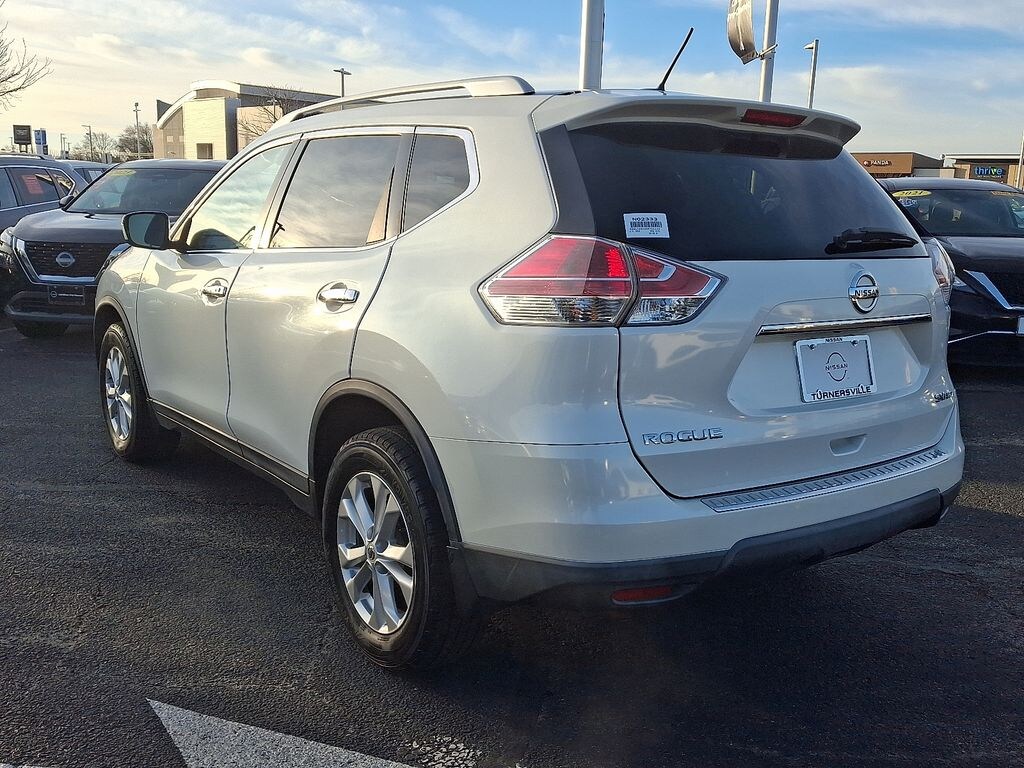 Used 2016 Nissan Rogue SV SUV