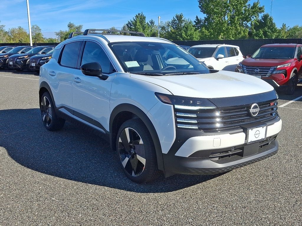 New 2026 Nissan Kicks SR SUV