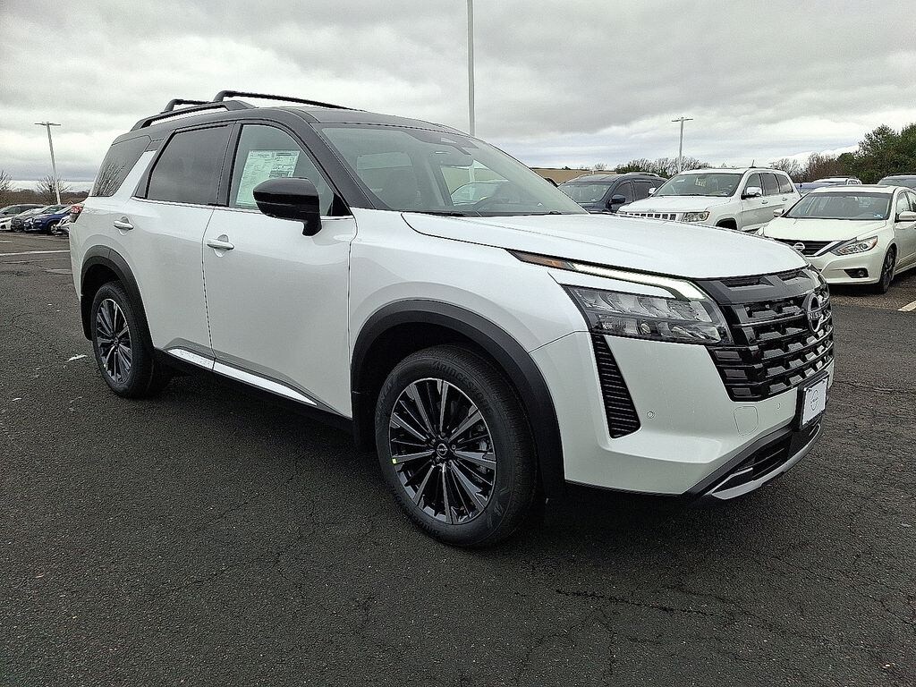 New 2026 Nissan Pathfinder Platinum SUV