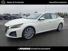 2025 Nissan Altima SL Sedan
