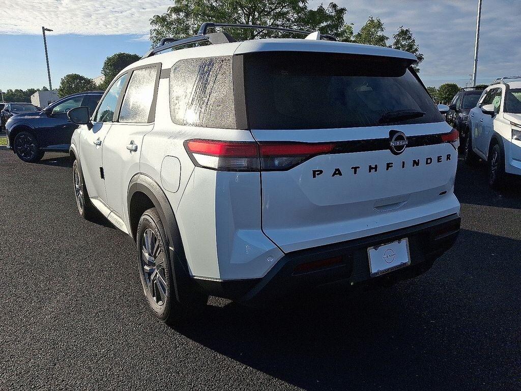 New 2025 Nissan Pathfinder SV SUV