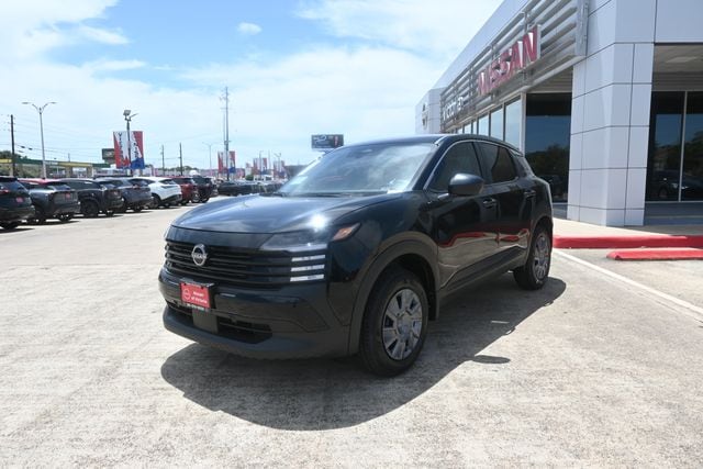 New 2026 Nissan Kicks S