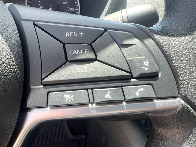 2025 Nissan Sentra SV - Photo 17