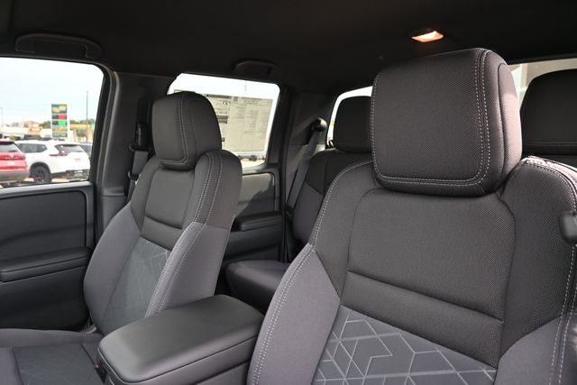 2026 Nissan Frontier SV - Photo 18