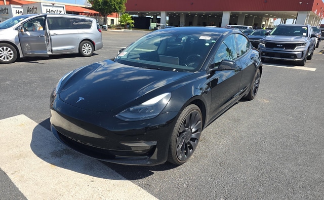 2023 Tesla Model 3 Performance's photo