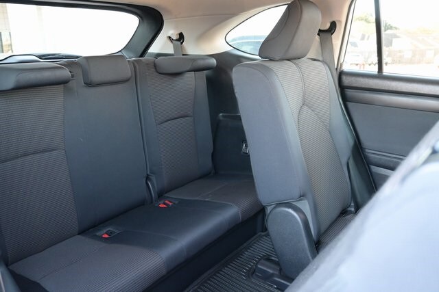 2023 Toyota Highlander LE - Photo 23
