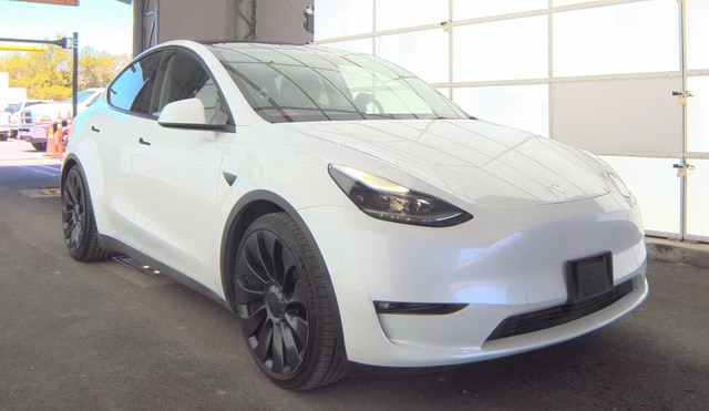 Used 2023 Tesla Model Y Performance with VIN 7SAYGDEF0PF603872 for sale in Victoria, TX